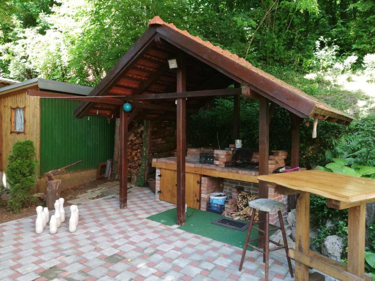 Holiday Home Mreznica Gornji Zvečaj エクステリア 写真